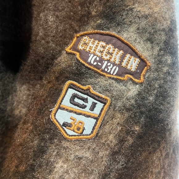 Boys winter coat by Check In. European size 116 which translates to a boys 6-7 - Picture 6 of 10